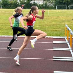 Bayerische Mehrkampfmeisterschaften Leichtathletik, Emma Scharf, Hürden 